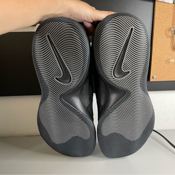 Nike - Picture 6 of 6